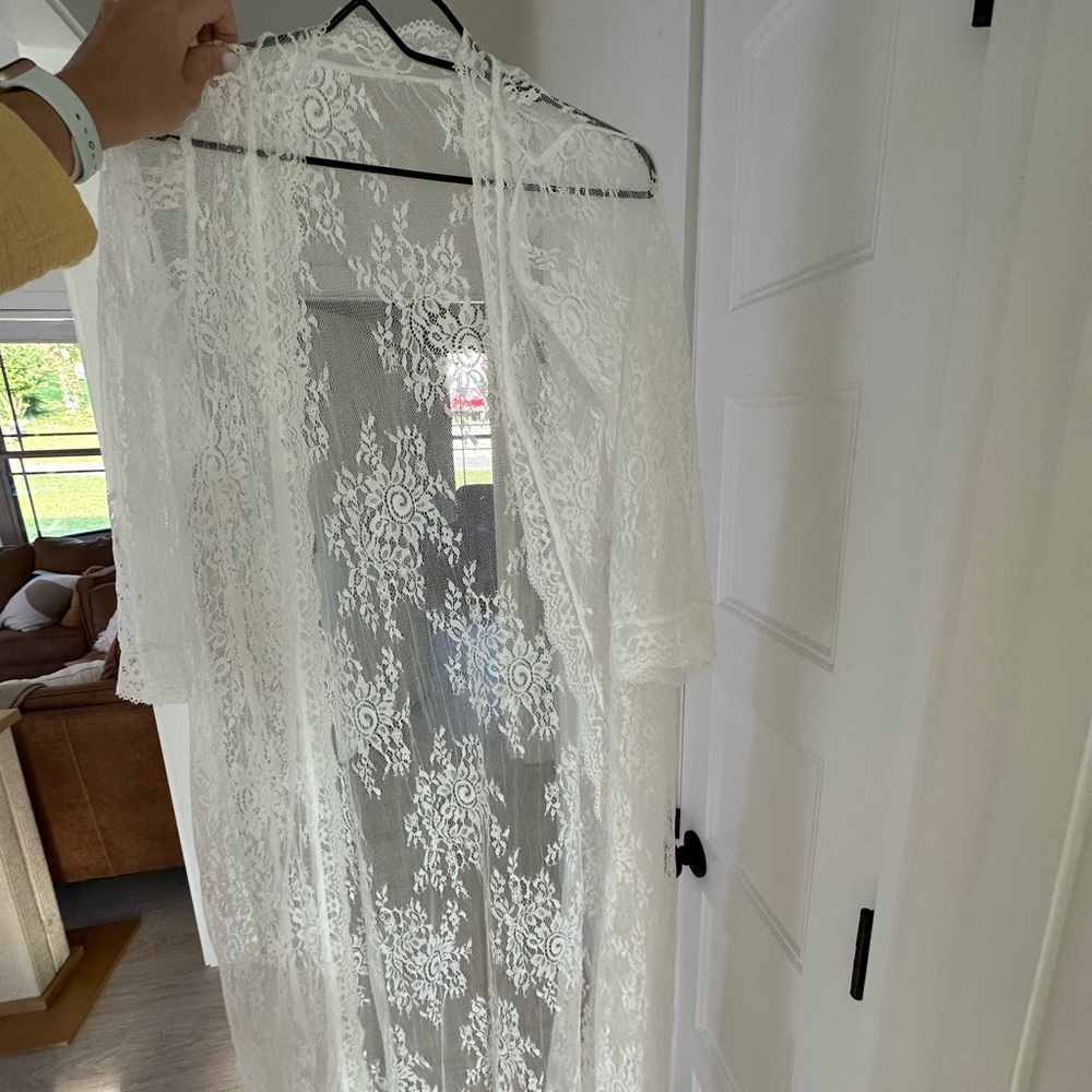Lace coverup